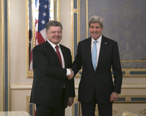 Kerry meets Petro Poroshenko February_2015
